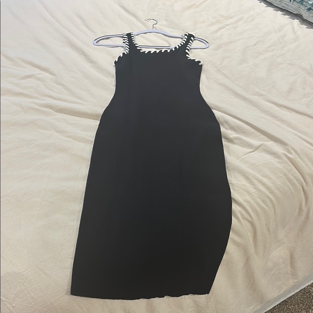Elegant Black Sleeveless Dress